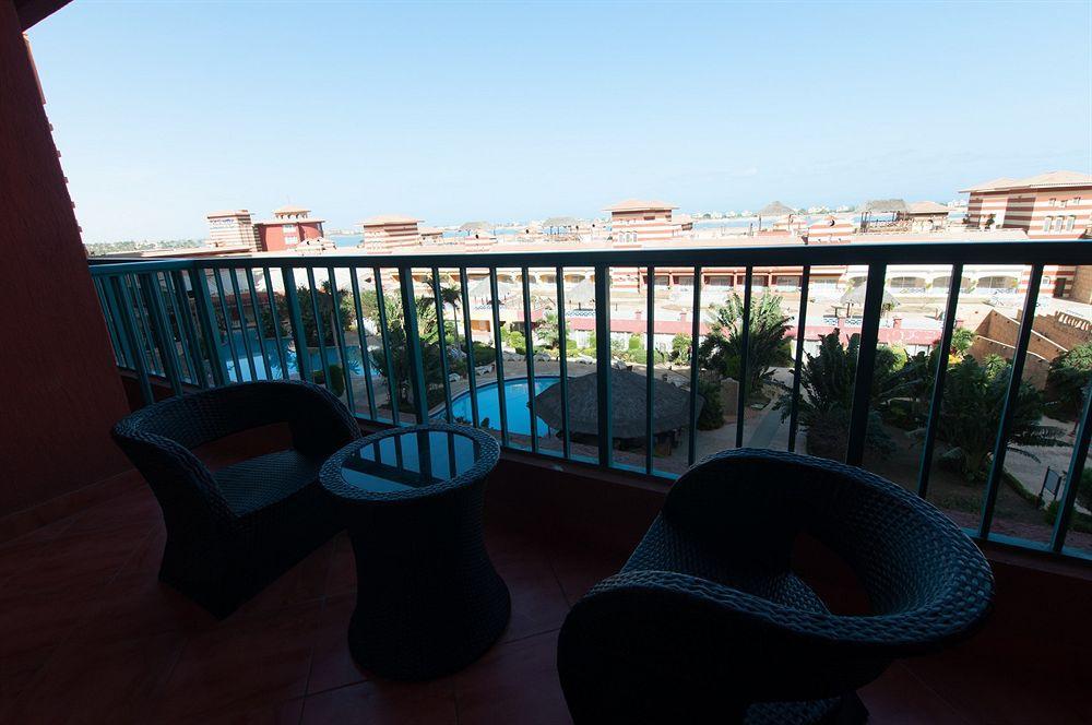 Porto Marina Apartments Powered By Amer-Group El-Alameyn Dış mekan fotoğraf